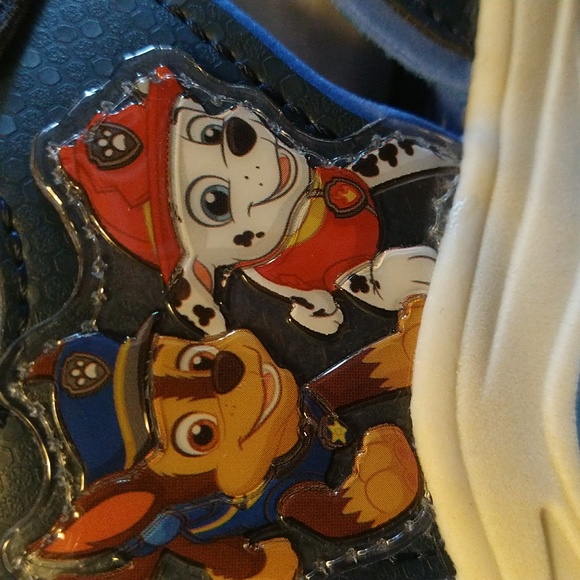 *NEW IN BOX* Paw Patrol Shoes by Nickelodeon with blue flashing lights, size 11 - Picture 4 of 13